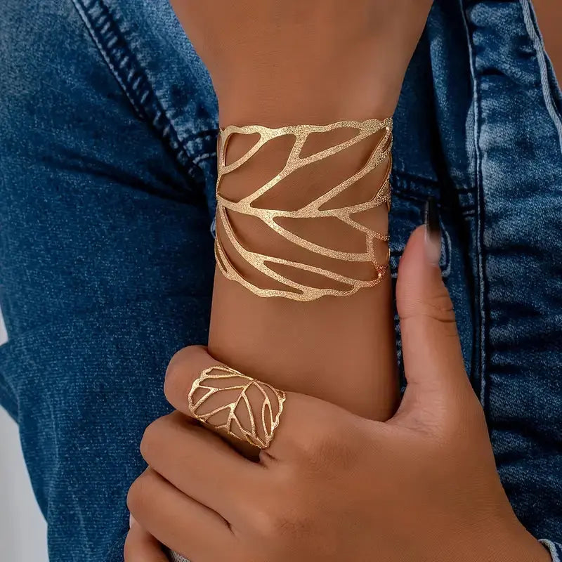 Bracelet vintage avec design de feuilles