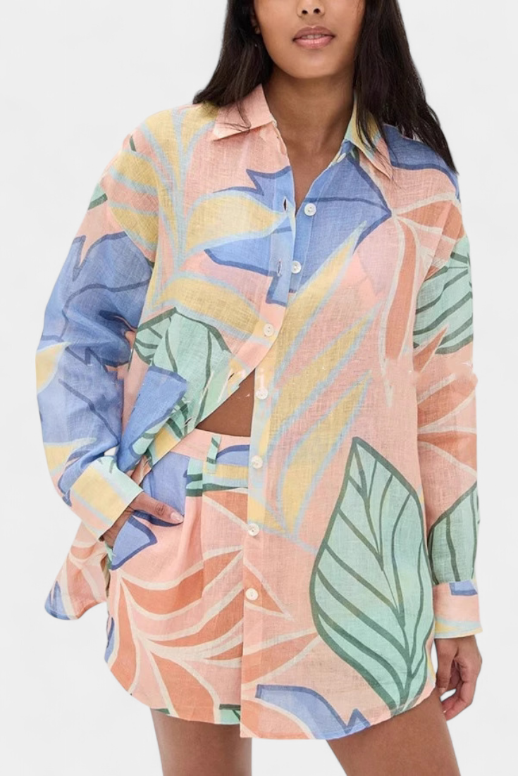 Ensemble Lumina Tropical avec Chemise Ample et Shorts Taille Haute